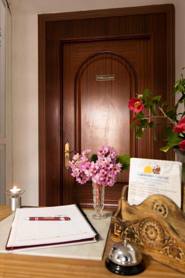 Hostal San Cristobal - Pontedeume Экстерьер фото