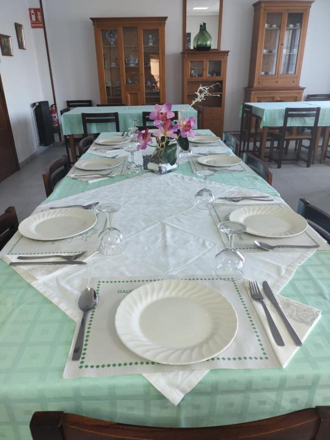 Hostal San Cristobal - Pontedeume Экстерьер фото