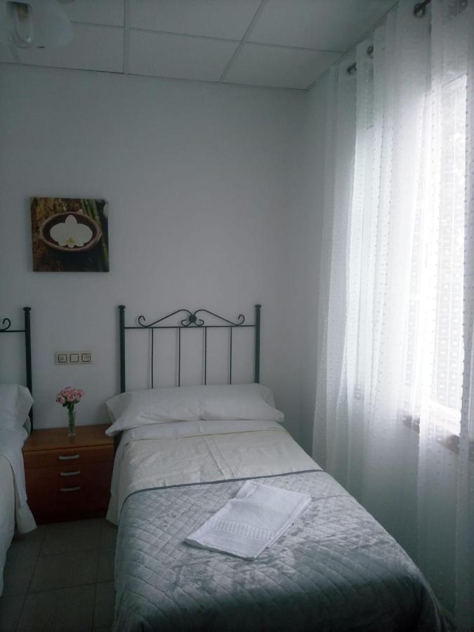 Hostal San Cristobal - Pontedeume Экстерьер фото