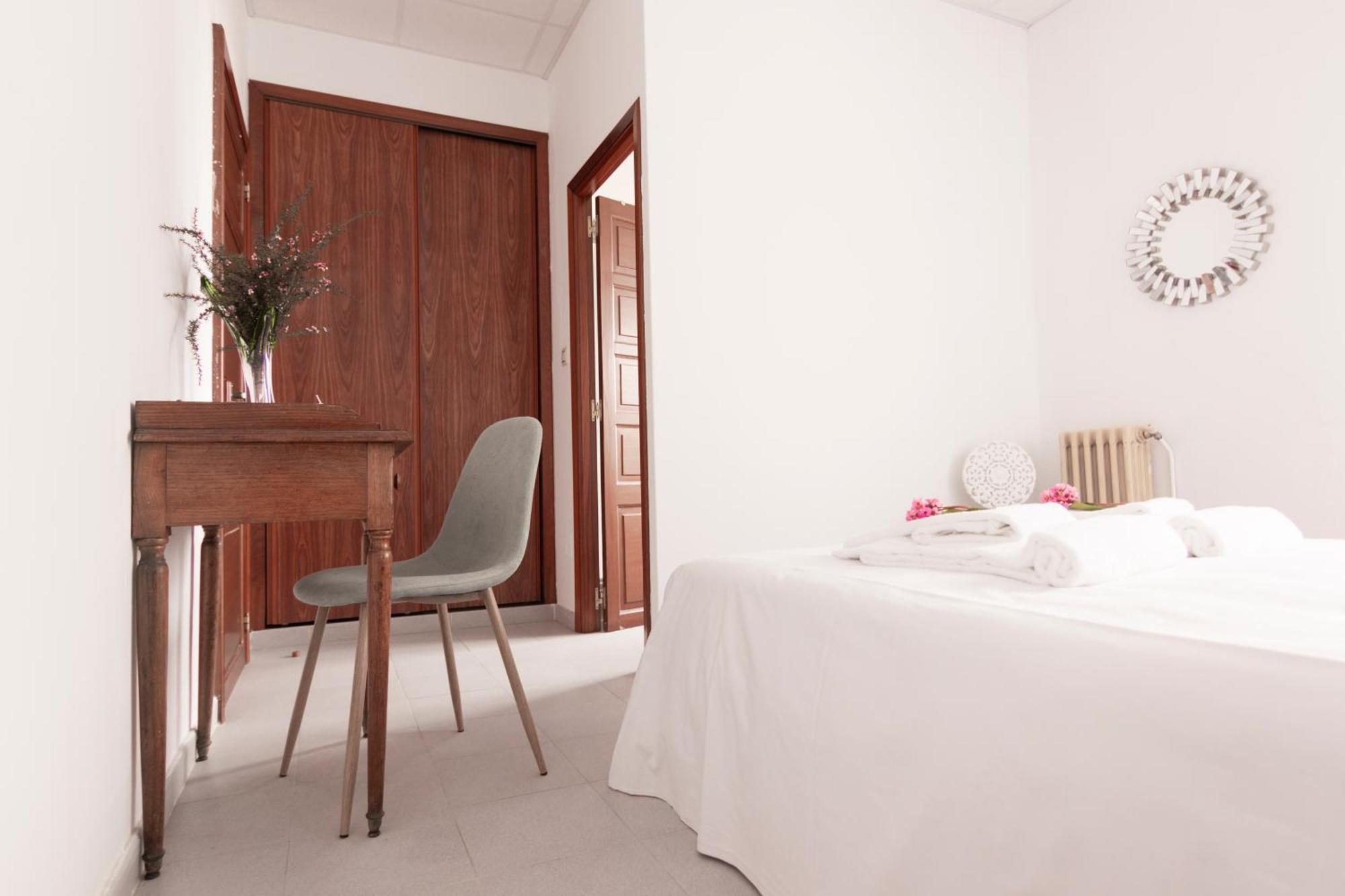Hostal San Cristobal - Pontedeume Экстерьер фото